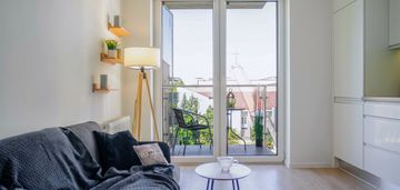 Doskonała lokalizacja, 2 oddzielne pokoje, balkon