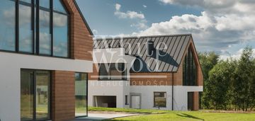 Dom przy jeziorze w tuchomiu