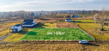Działka 1600 m2 w falęcinie
