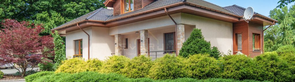 Komfortowy dom 233 m² z ogrodem przy rzece.