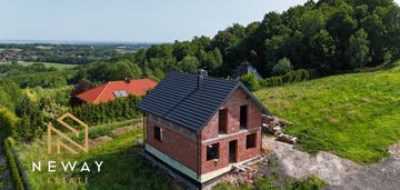 Dom z bajecznym widokiem na dużej działce
