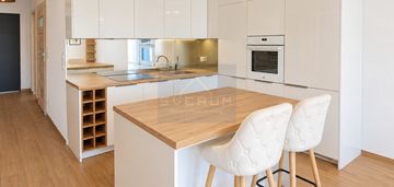 Apartament z ogródkiem na sprzedaż-lubliniec