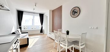 2024 rok, gocław, 3 pok. + komórka +2x garaż