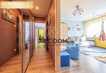 Trzy pok. m. z oddzielną kuchnią na przymorzu.