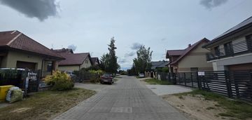 Uzbrojona, płska działka budowlana w kiełpinie!