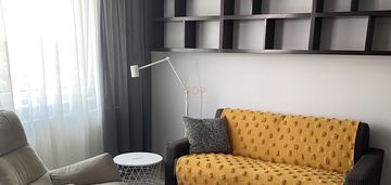Kawalerka z miejscem postojowym w focus house