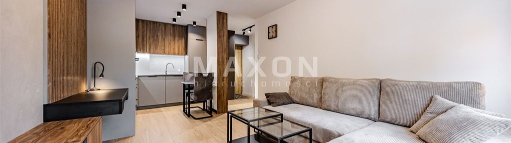 Pkp i tramwaj 3 min - balkon - stara ochota