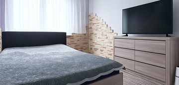 3 pokoje i rozkładowe i krzyki
