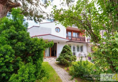 Dwupoziomowy apartament z ogrodem - osiedle wólki