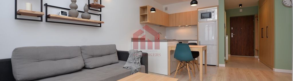 Komfortowe, 2x klimatyzacja,osiedle ogrodzone z bramą na pilota, dużo miejsc parkingowych