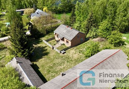 Brzozówka – dom wolnostojący z zabudowaniami