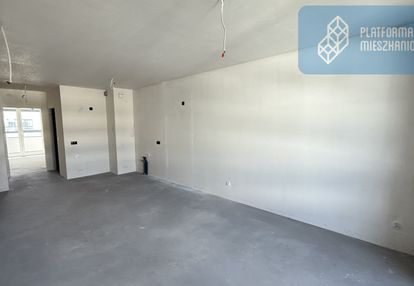 Garaż za 10k !!! | oddane | 2 loggie | skm | 0%