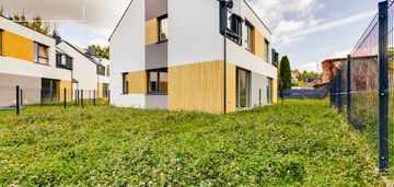 Zewnętrzne biuro sprzedaży-bez prowizji, z garażem