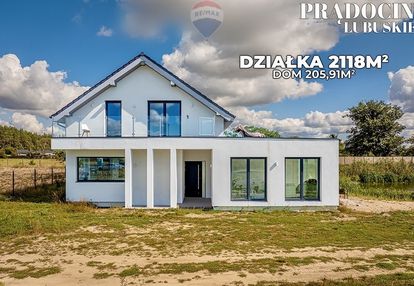 Nowoczesna willa z prywatną plażą