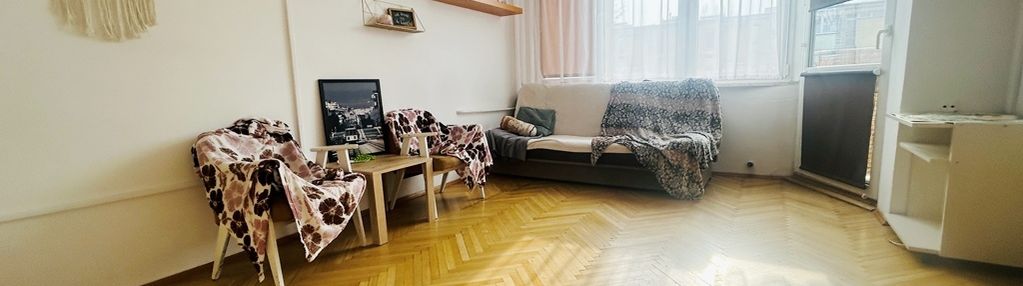 Os. dąbrowskiego|kawalerka|balkon