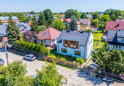 Dom 151 m² dwulokalowy w kobyłce do wykończenia.