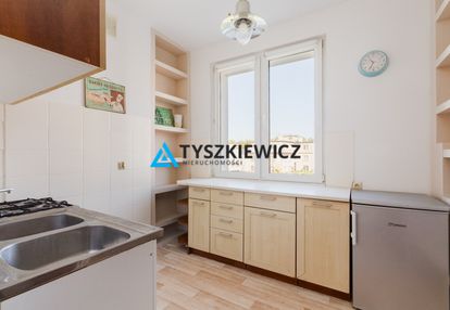 Mieszkanie w centrum gdyni.