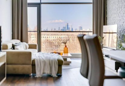 Qbik, apartament 2-piętrowy z antresolą i widokiem
