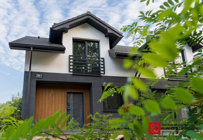 Dom w zabudowie bliźniaczej - naterki