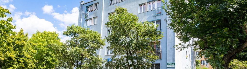 2 pokoje, 1 piętro, do generalnego remontu