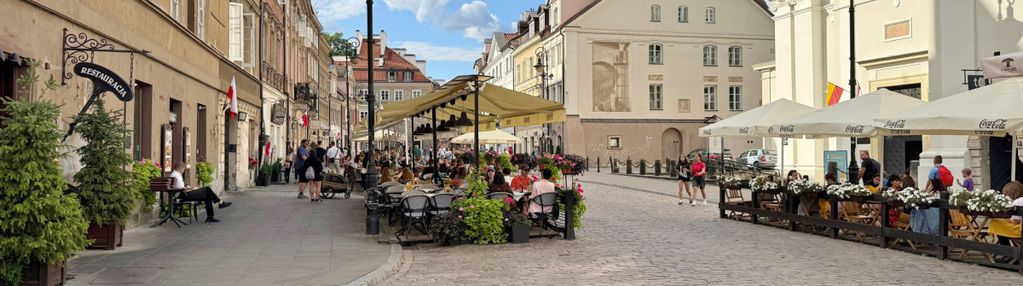 Stare miasto - 1 piętro w kamienicy - 2 pokoje