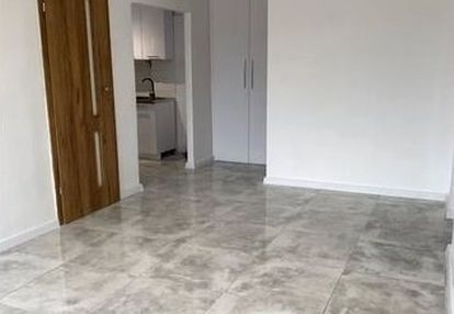 45m2, 3 pokoje , balkon, teren zamknięty!