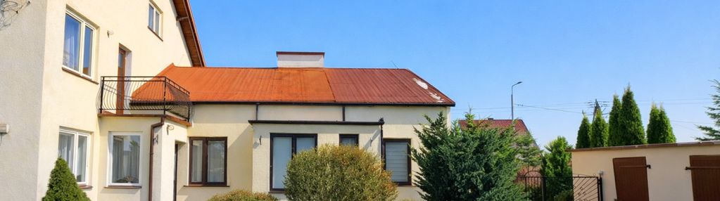 Kikół – bliźniak i garaż na dużej działce.