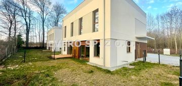 Unigreen / gotowe domy na psim polu