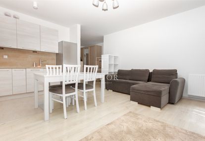 Mieszkanie 2 pokojowe gen.maczka , balkon,winda
