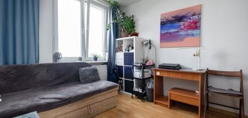 Idealny rozkład z dużą widną kuchnią i loggią