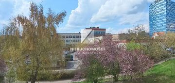 Przestronne mieszkanie w kamienicy 67 mkw 3 pokoje