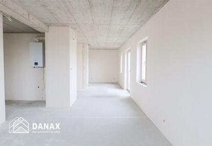 Płaszów 3 pokojowe mieszkanie na ostatnim piętrze