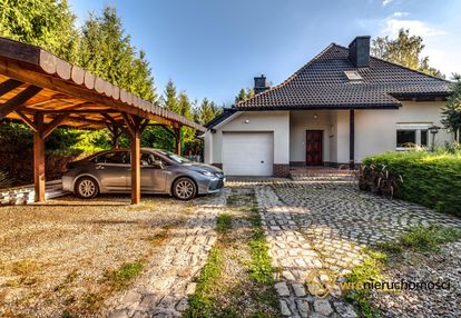 2100m działka, piękny ogród, cisza, garaż