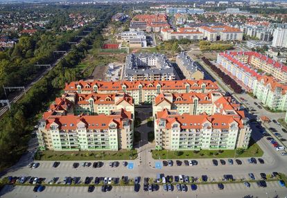 Krzyki-gaj-okazja-2010.rok-miejskie-winda-piwnica