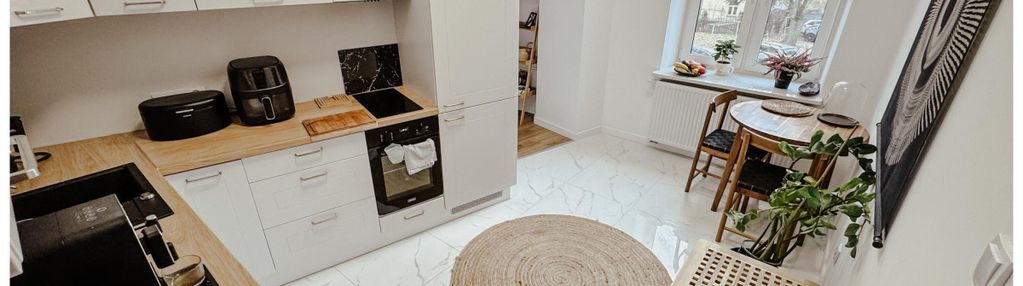 2-pokojowe  mieszkanie, i piętro, centrum