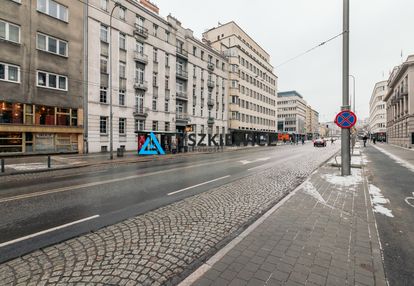 Zabytkowa kamienica a w niej mieszkanie 3 pok.