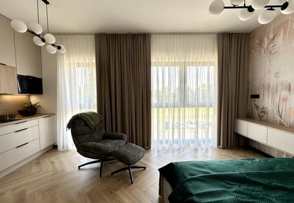 Nowe mieszkanie w apartamentowcu z własną plażą