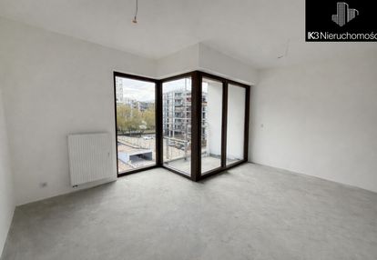 Gotowa kawalerka na 3 piętrze / wysoki standard