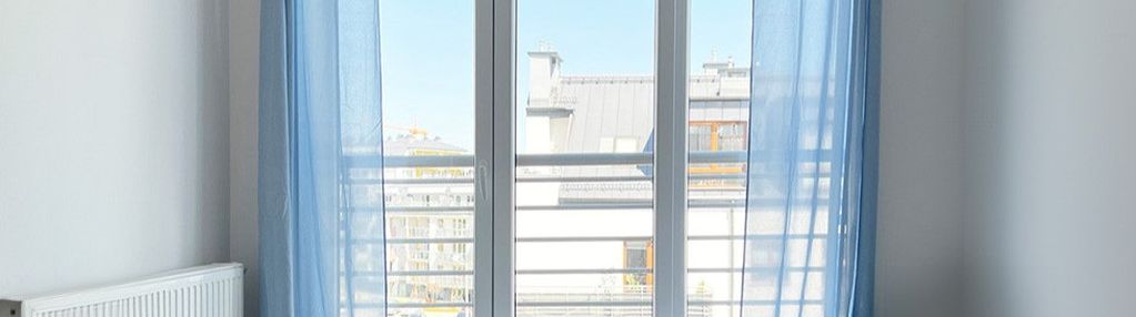 2 poziomowe z miejscem w hali garażowej