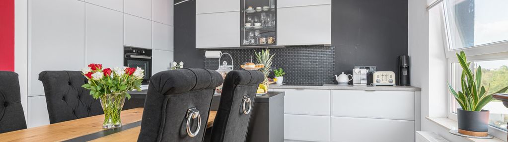 4 pokoje/2 garaże/siłownia/bez prowizji