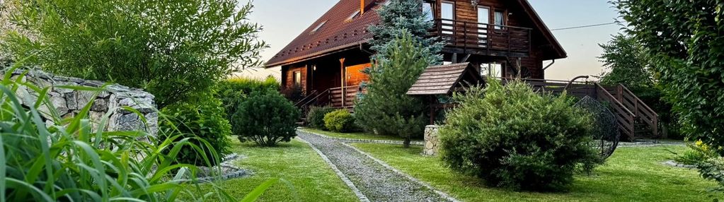 Dom z widokiem na panoramę beskidu żywieckiego