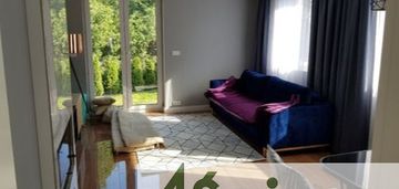 Dom z podwójnym garażem