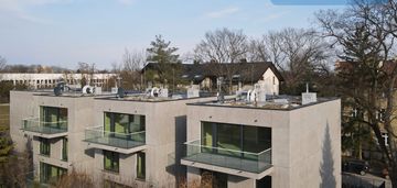 Panoramiczny widok na las wolski- kameralnie-89m²