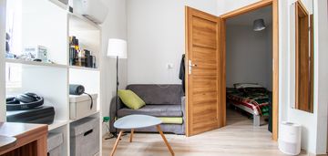 Dwa pokoje, woronicza, 23m2