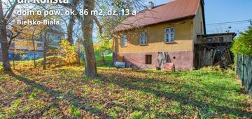 Budynek na 13 arowej działce w kamienicy