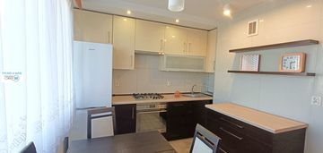 Mieszkanie dwupokojowe z balkon do wejścia