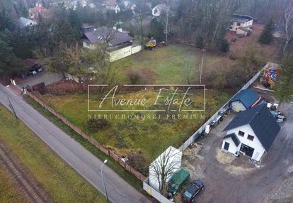 Duża działka 3100 m² | media | spokojna okolica