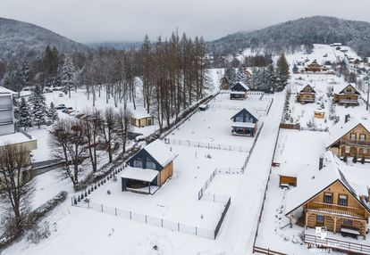 Piękna działka zabudowana 3 domami, wysowa zdrój