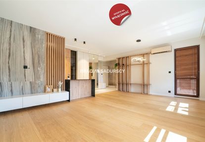 Wola justowska apartament z miejscem postojowym