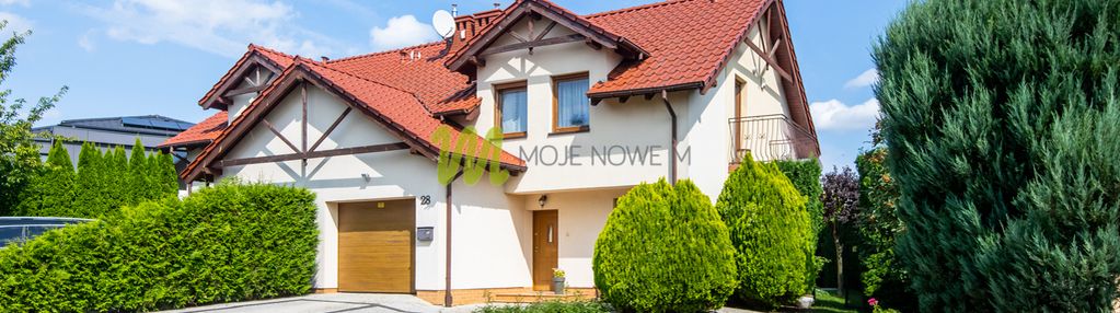 Dom blisko jeziora w chybach